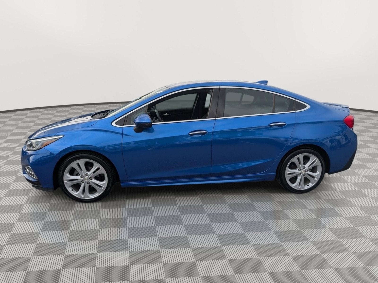 2017 Chevrolet Cruze — side profile view