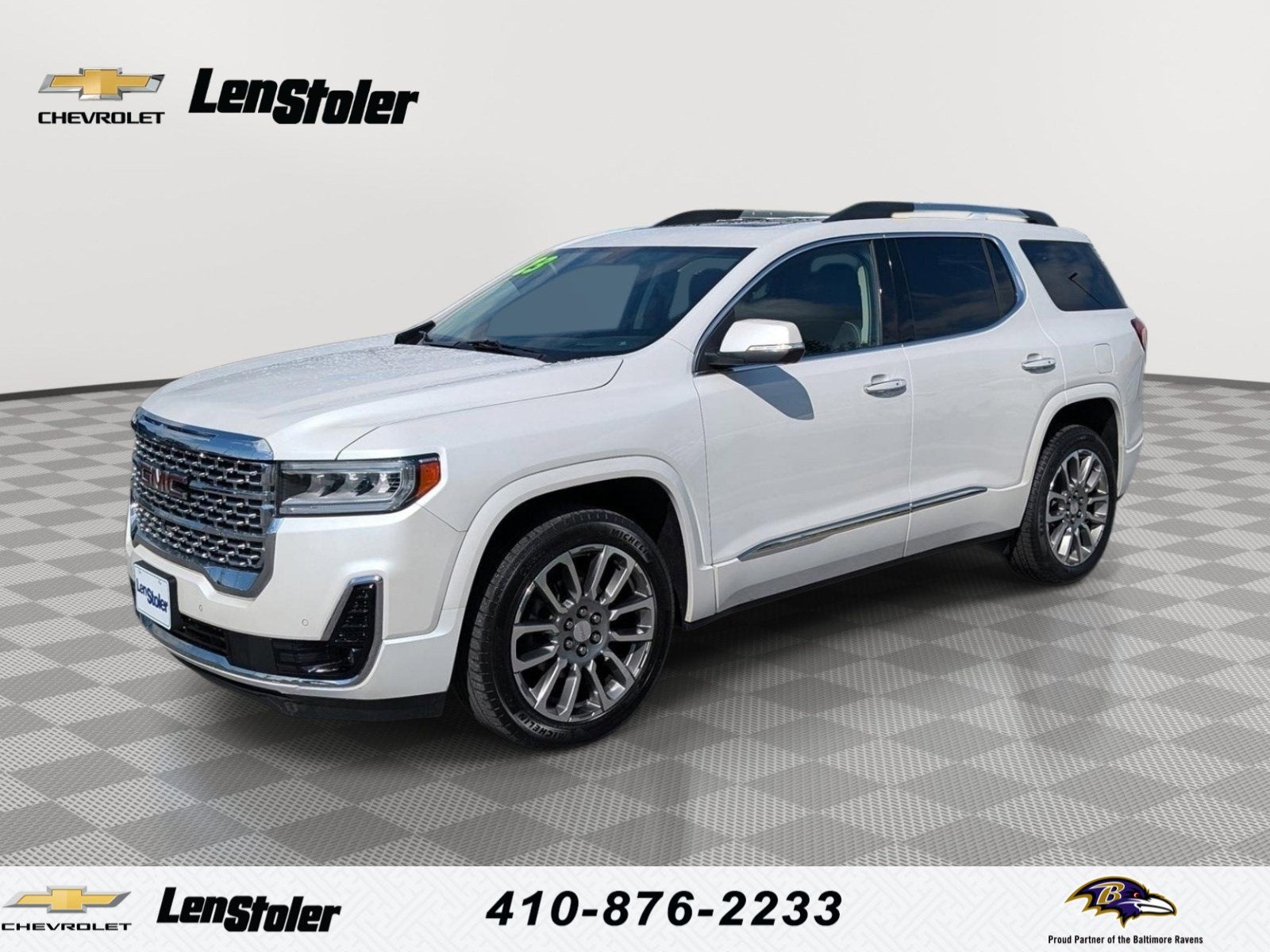 2023 GMC Acadia Denali in White Frost Tricoat — front three-quarter view