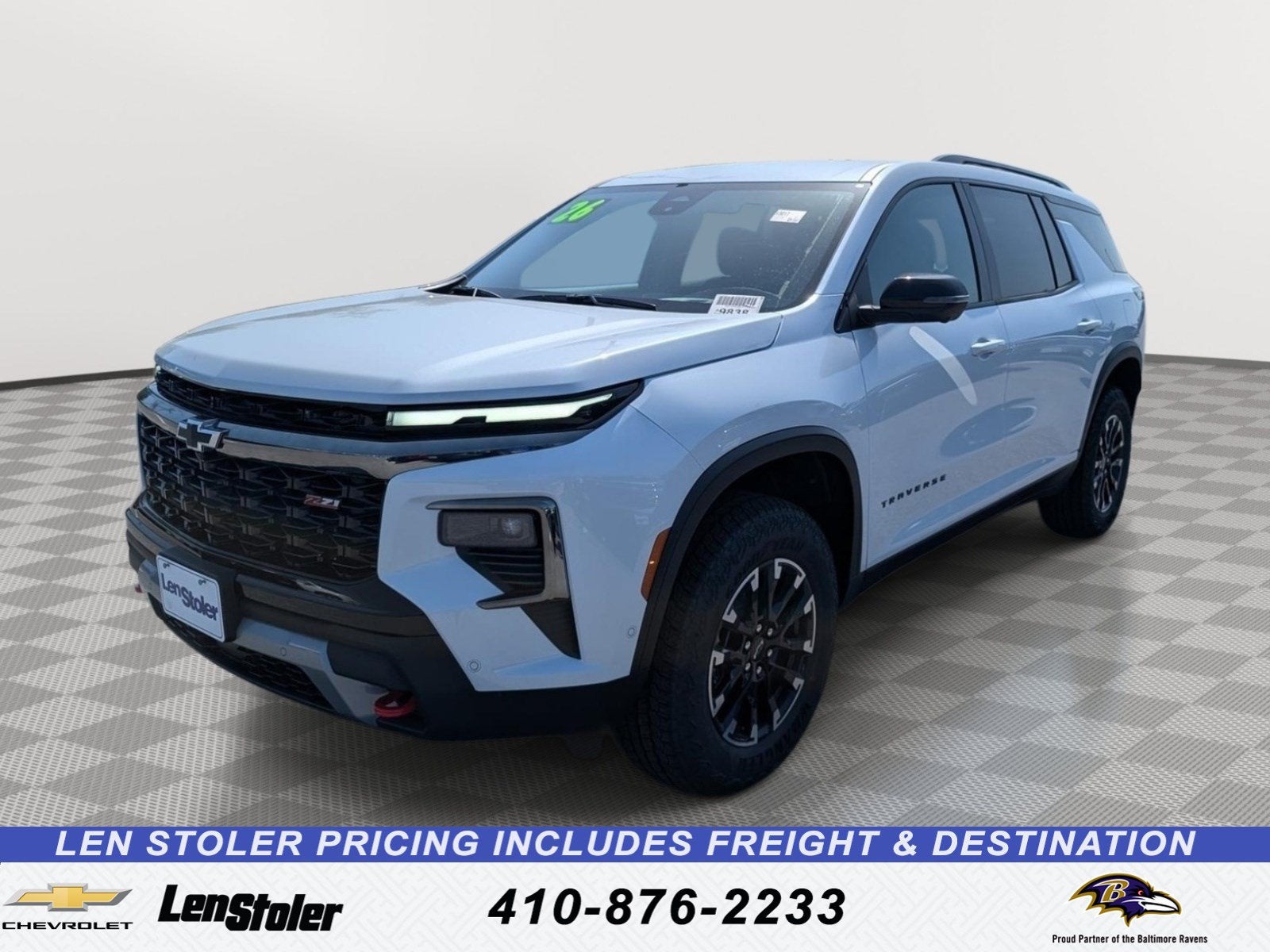 2026 Chevrolet Traverse Z71 in Polar White Tricoat — front three-quarter view
