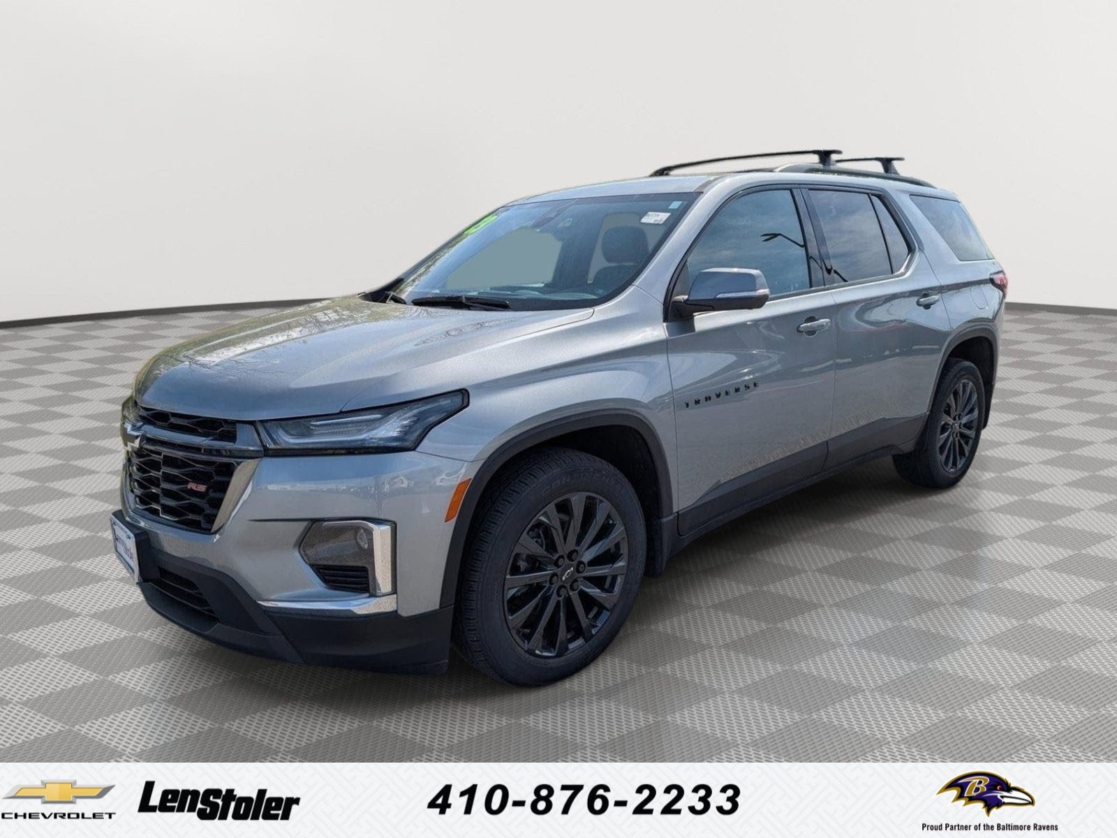 2023 Chevrolet Traverse RS in Sterling Gray Metallic — front three-quarter view