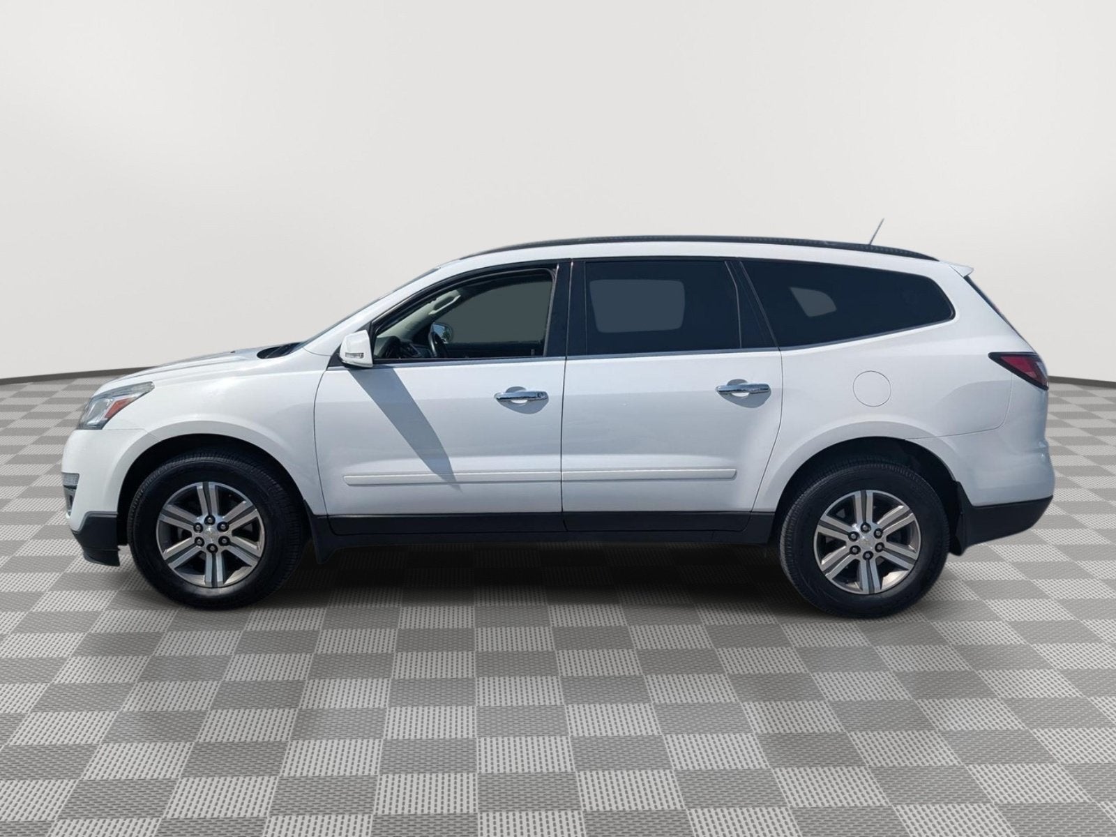2016 Chevrolet Traverse — side profile view