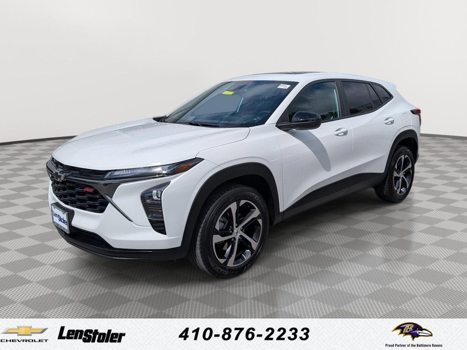 2025 Chevrolet Trax 1RS in Summit White — front three-quarter view
