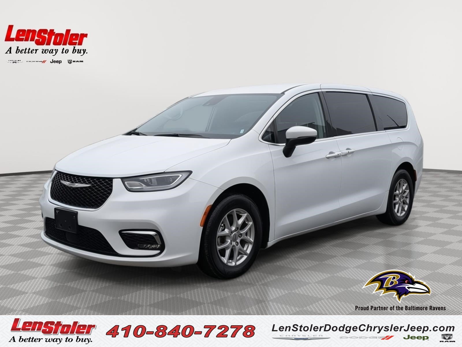 2023 Chrysler Pacifica Touring L in Bright White Clearcoat — front three-quarter view