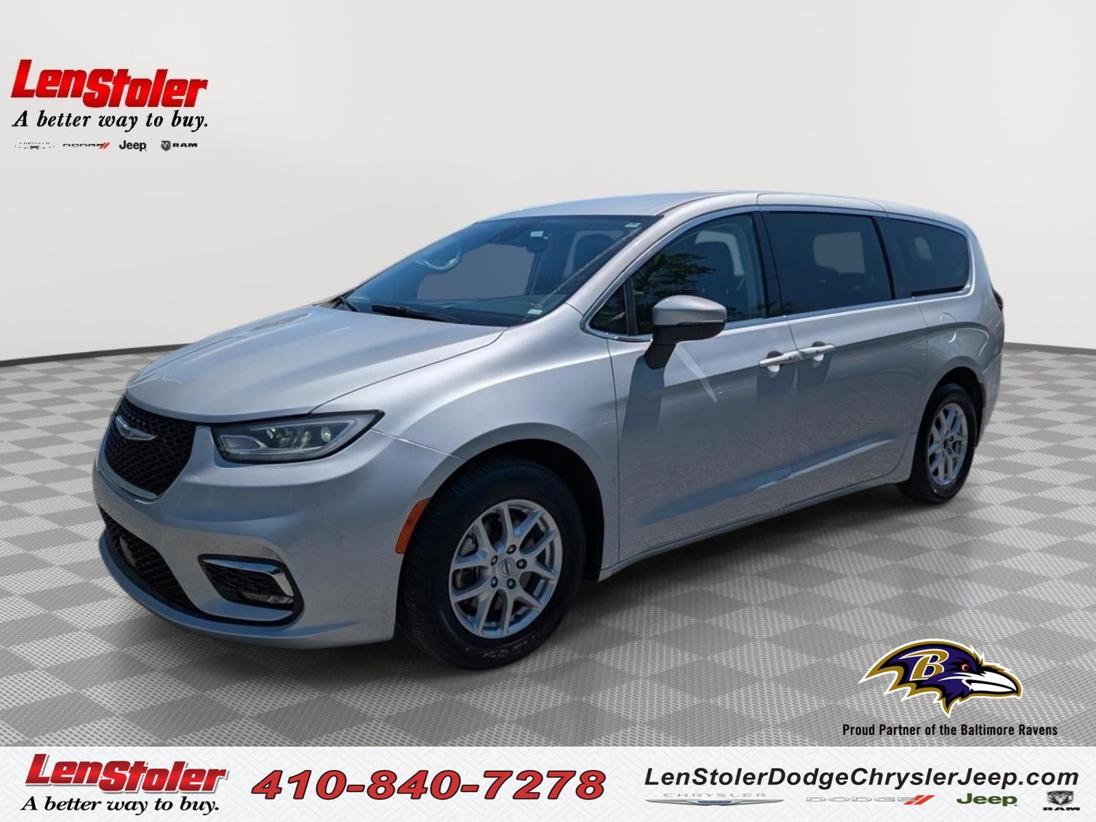 2023 Chrysler Pacifica Touring L in Silver Mist Clearcoat — front three-quarter view