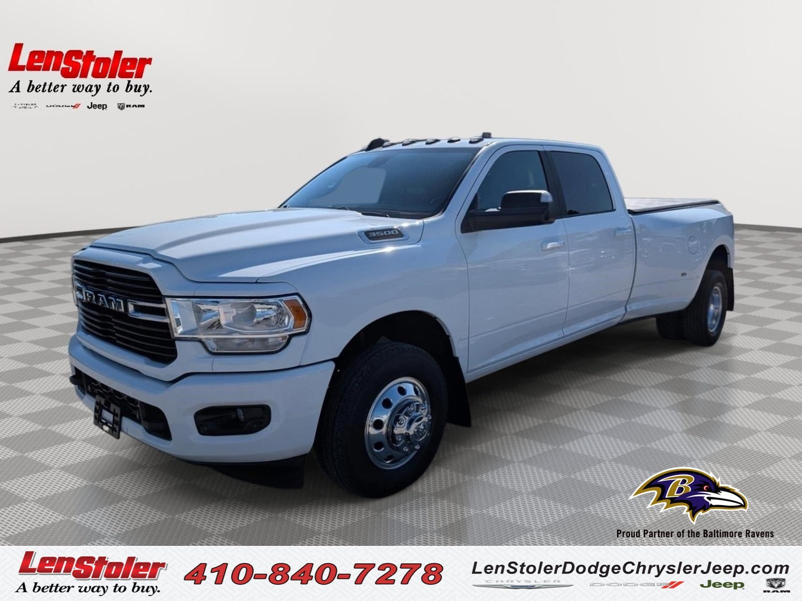 2019 RAM 3500 Big Horn in Bright White Clearcoat — front three-quarter view