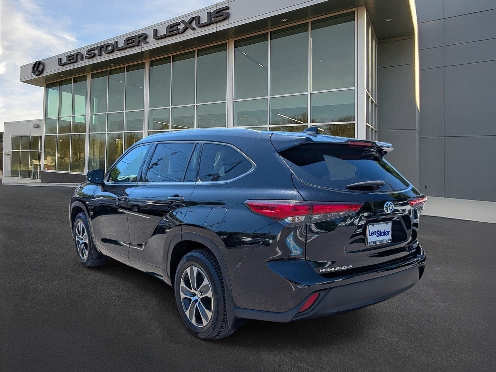 2020 Toyota Highlander — detail view