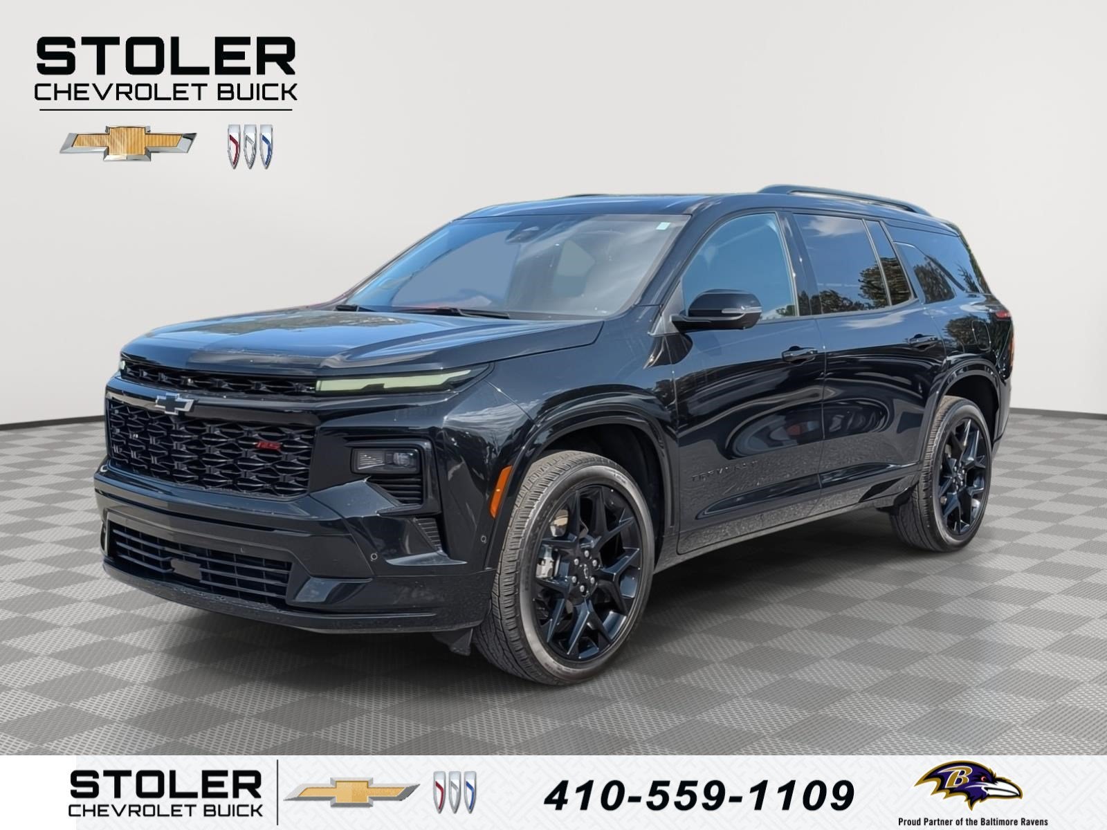 2024 Chevrolet Traverse RS in Mosaic Black Metallic — front three-quarter view